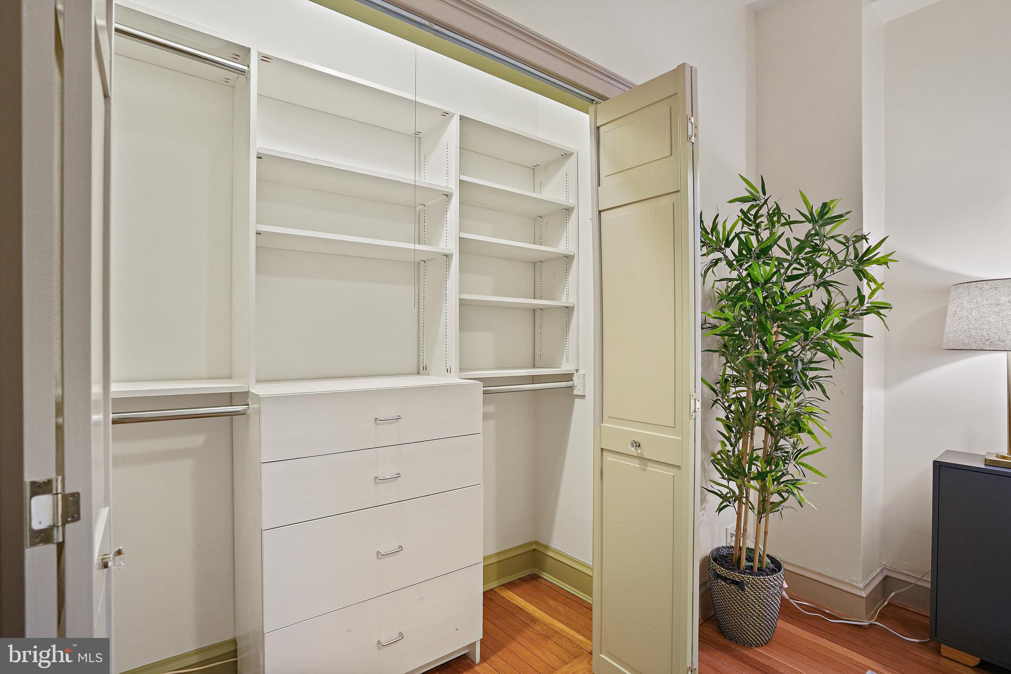 3041 Sedgwick St NW #203d