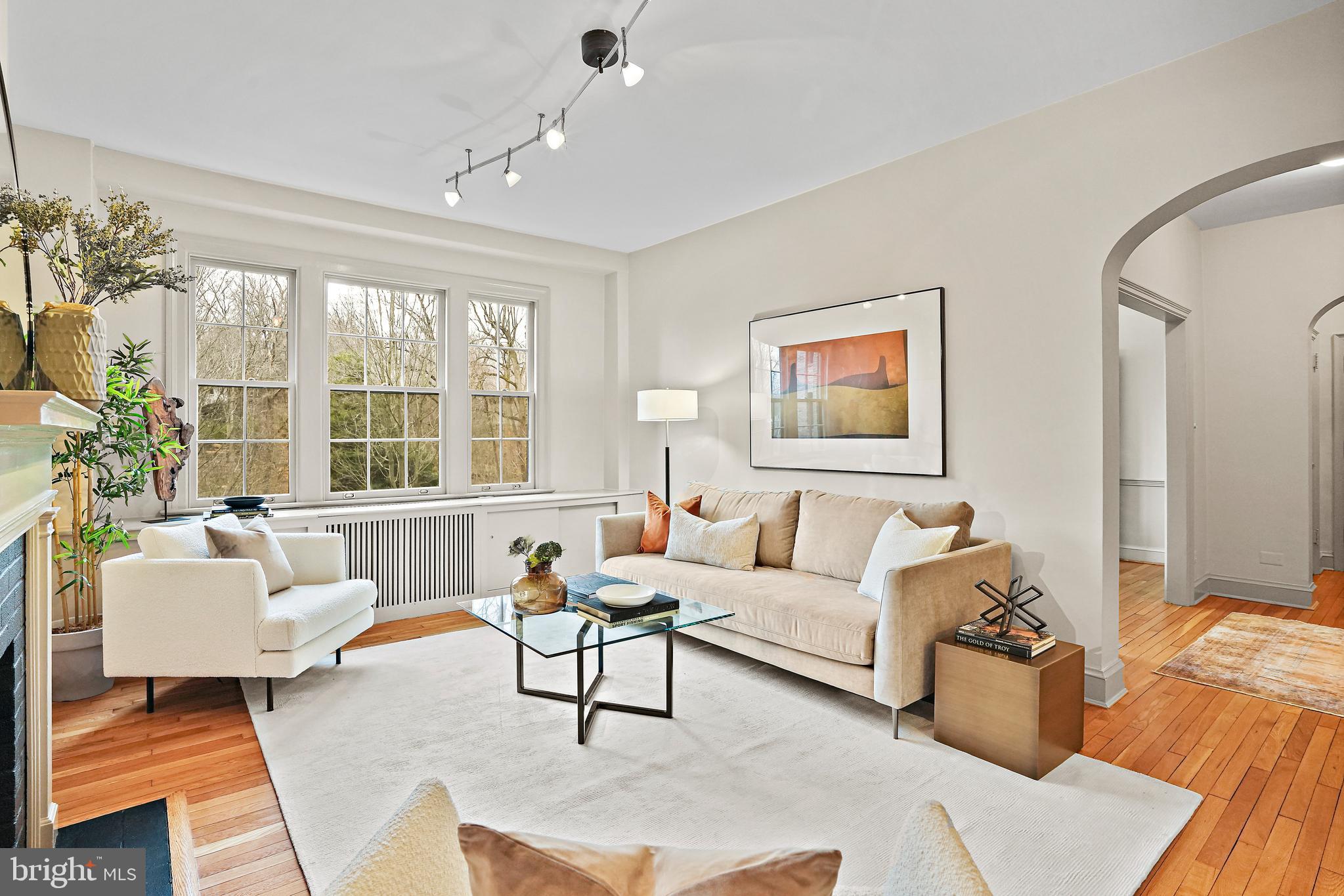 3041 Sedgwick St NW #203d