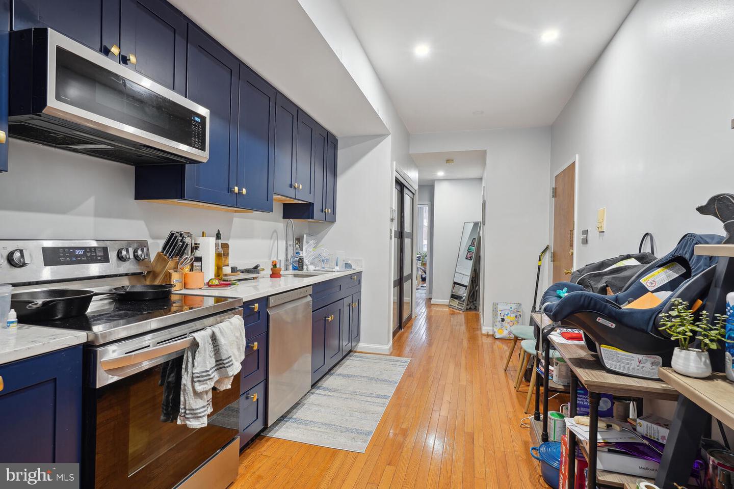 1362 Kenyon St NW