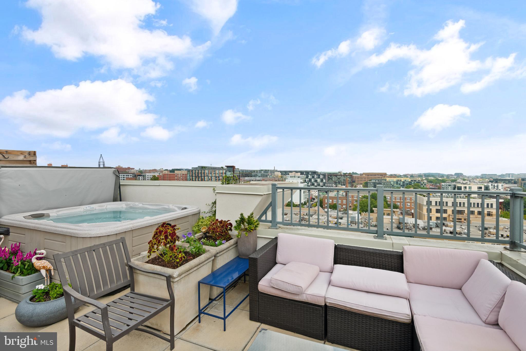 2020 12th St NW #Ph-809