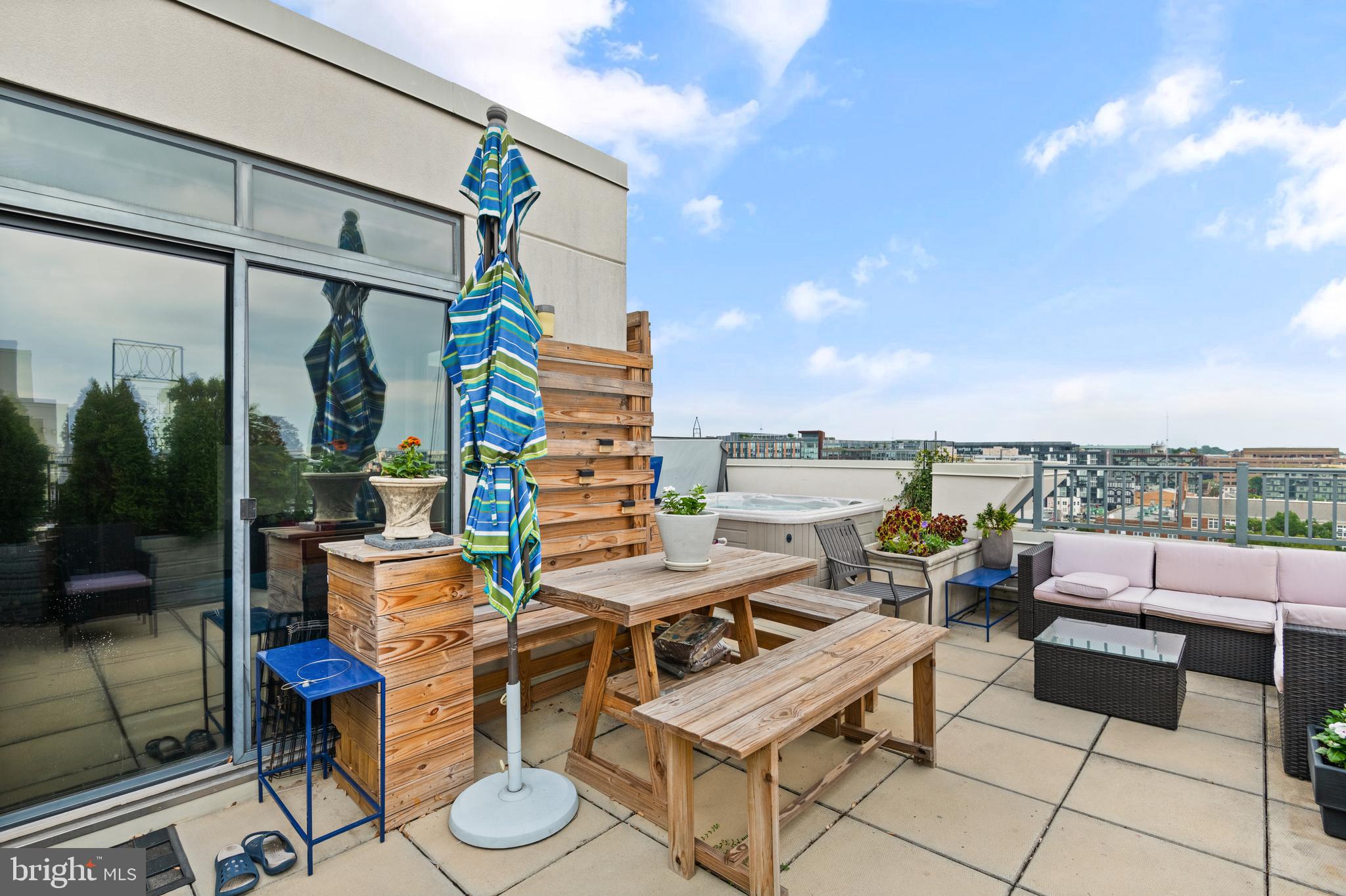 2020 12th St NW #Ph-809