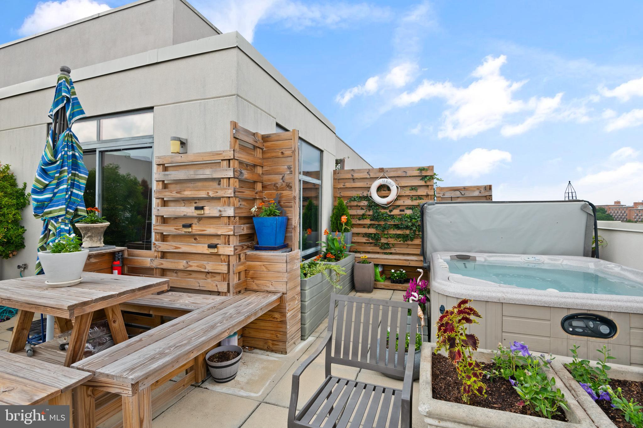 2020 12th St NW #Ph-809