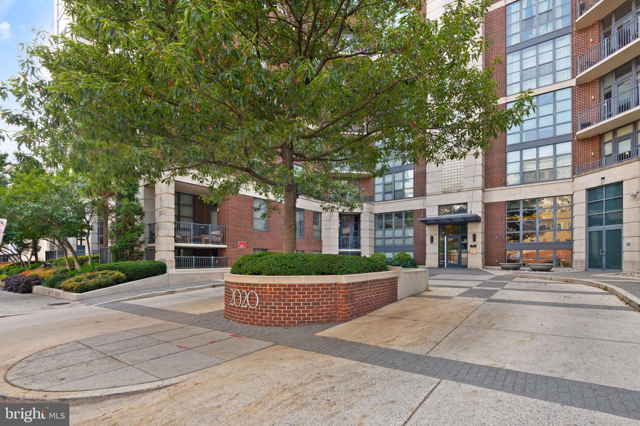 2020 12th St NW #Ph-809