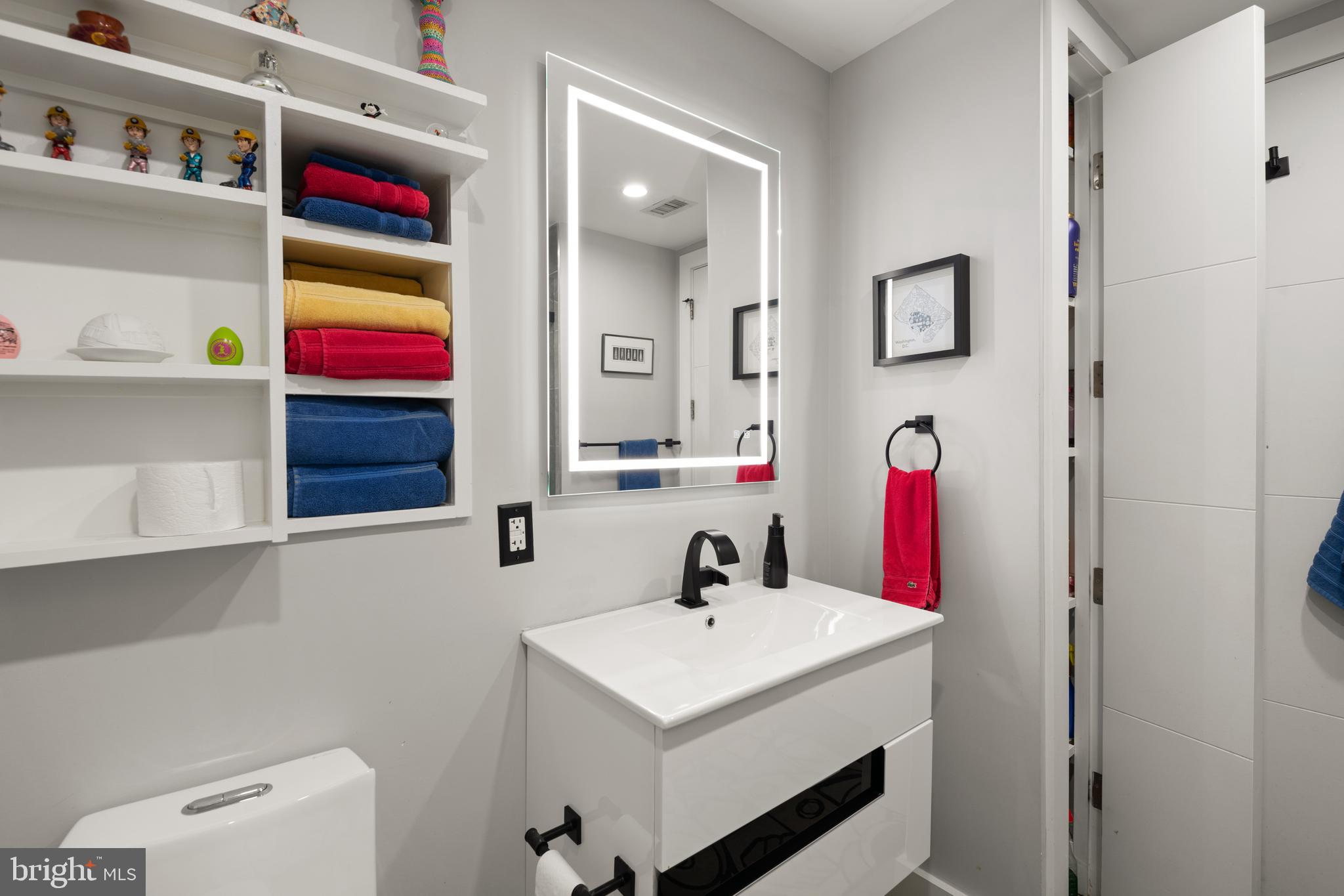 2020 12th St NW #Ph-809