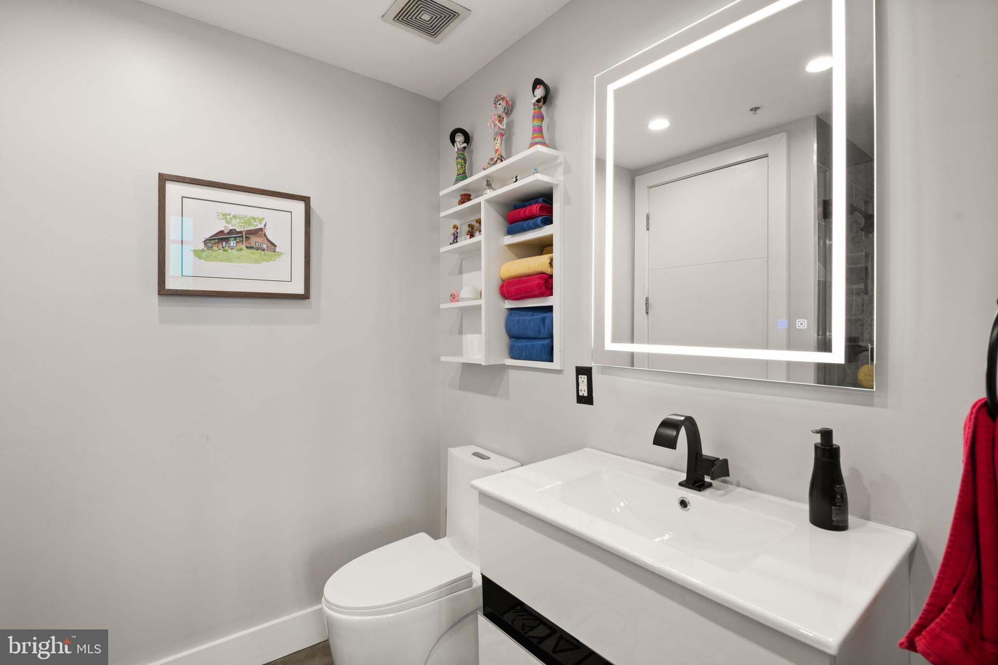 2020 12th St NW #Ph-809