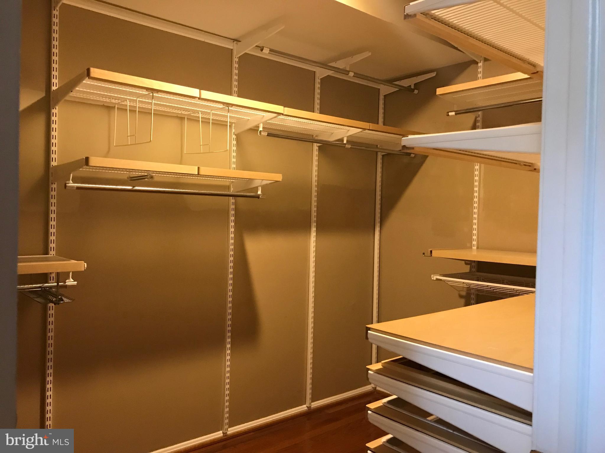 3881 PORTER ST NW #B296