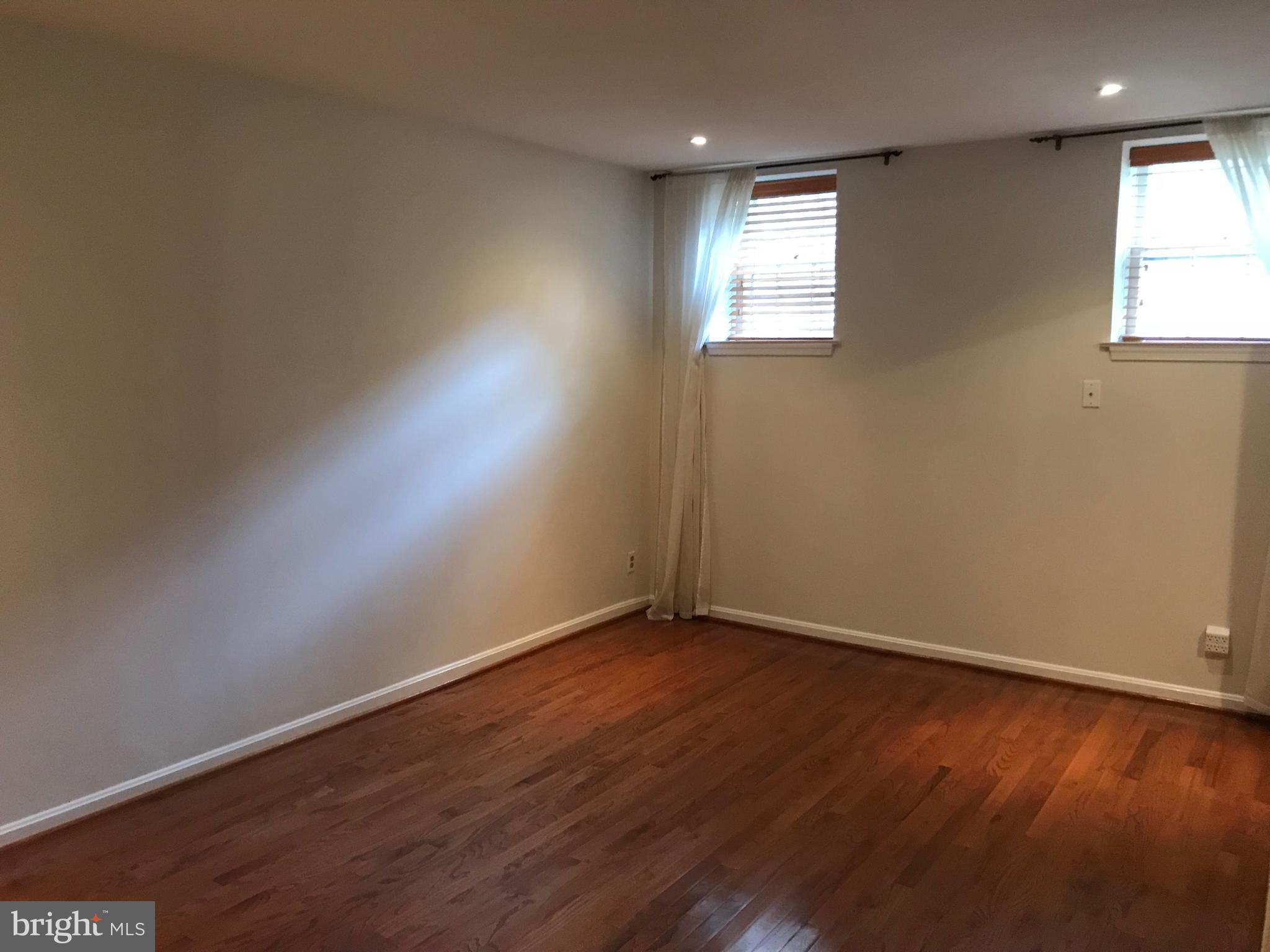 3881 PORTER ST NW #B296