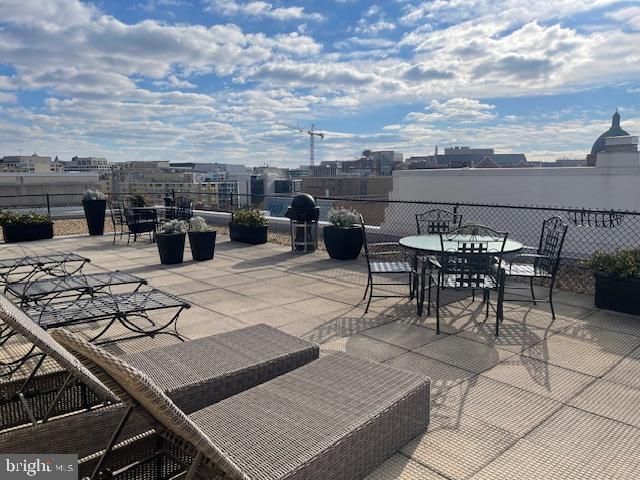 1727 MASSACHUSETTS AVE NW #404