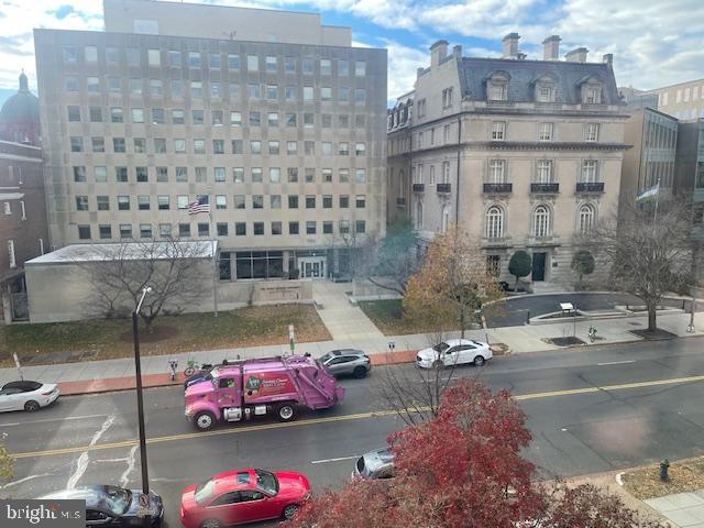 1727 MASSACHUSETTS AVE NW #404