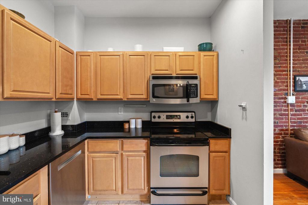 1718 Corcoran St NW #24