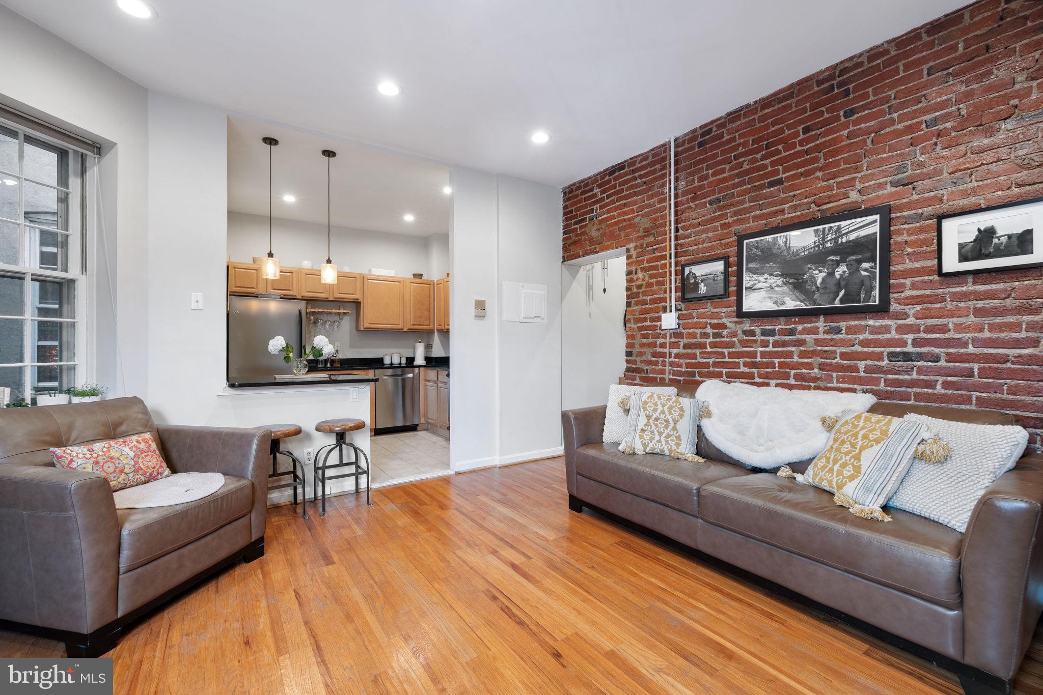 1718 Corcoran St NW #24