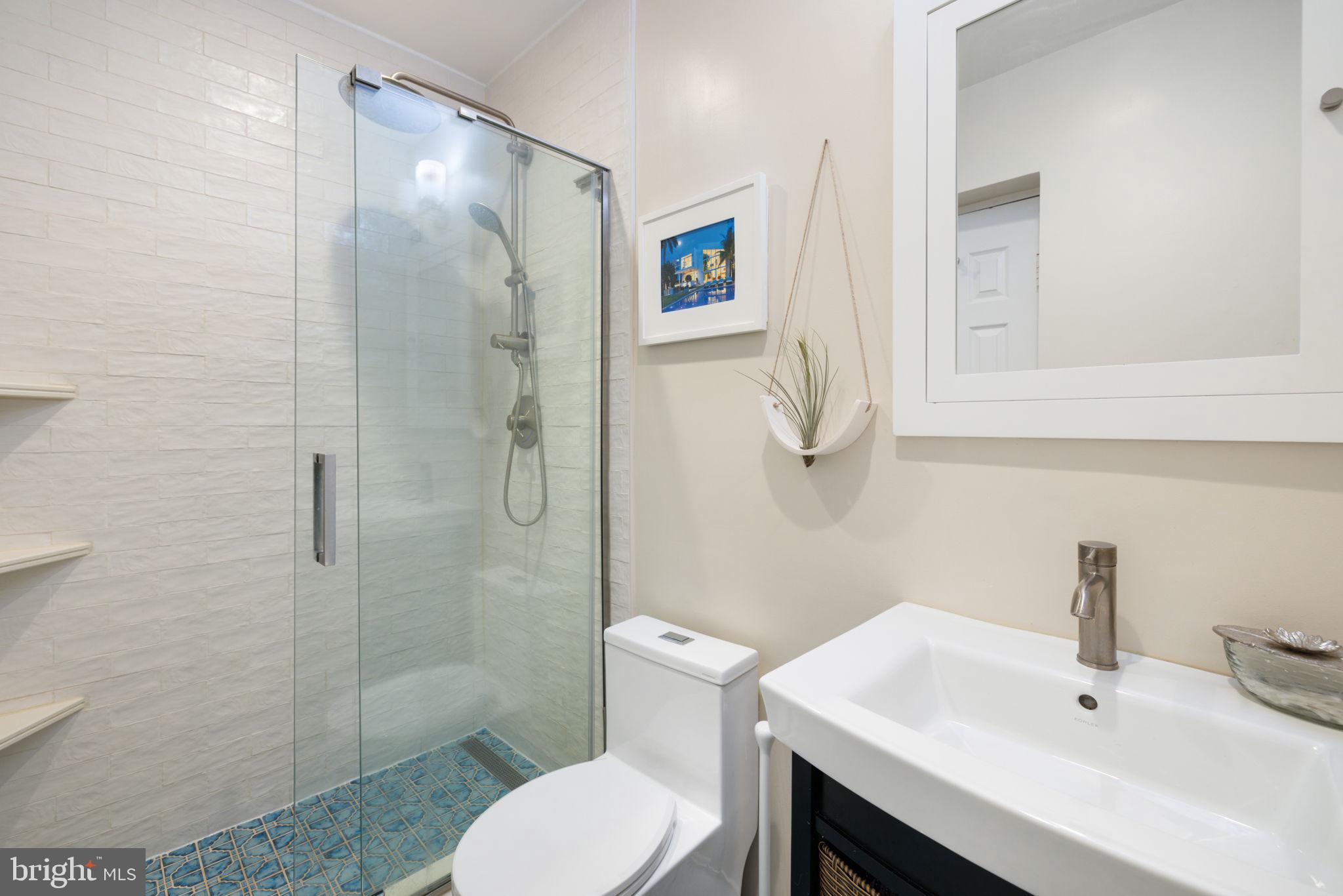 1718 Corcoran St NW #24