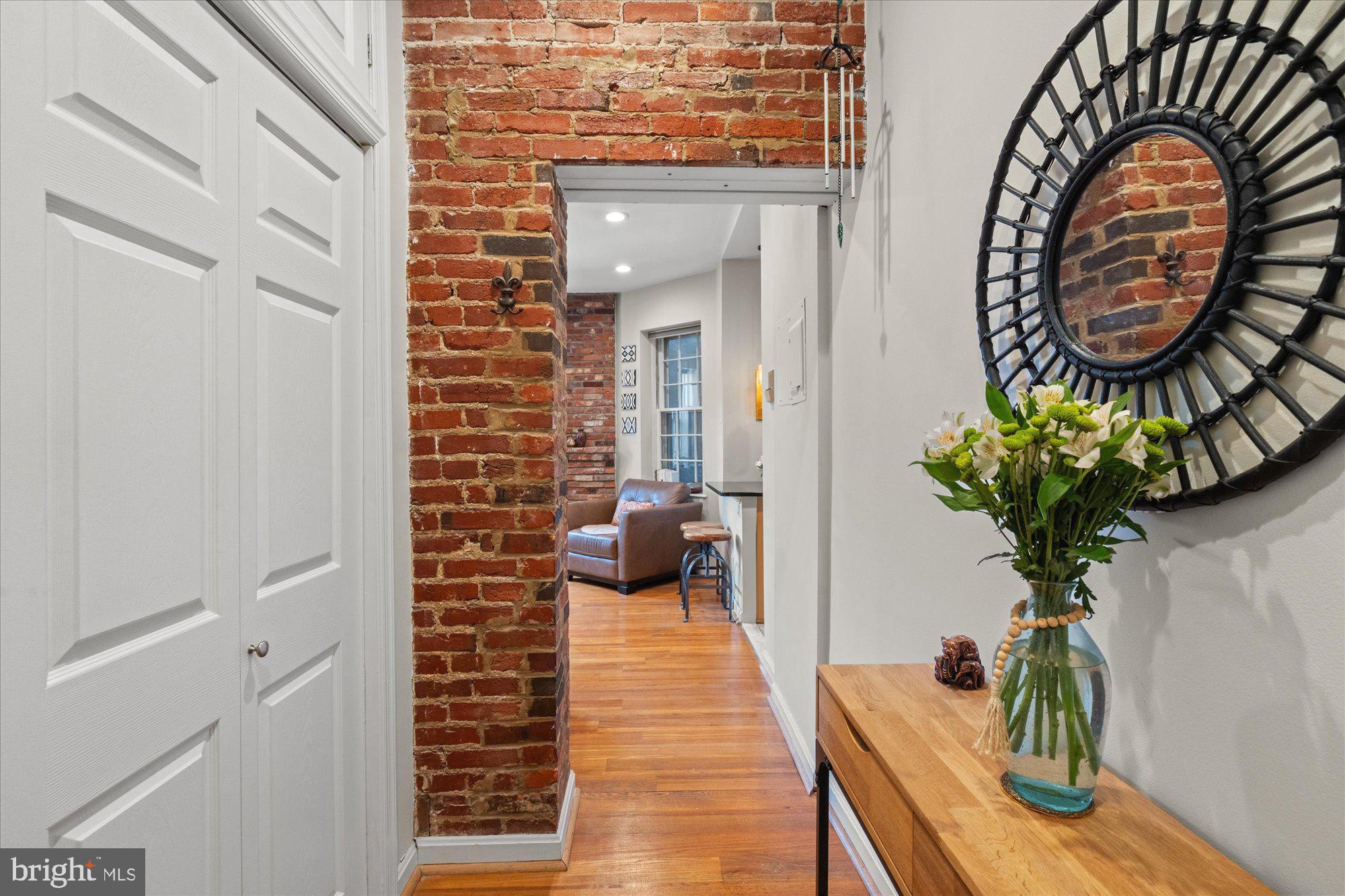 1718 Corcoran St NW #24