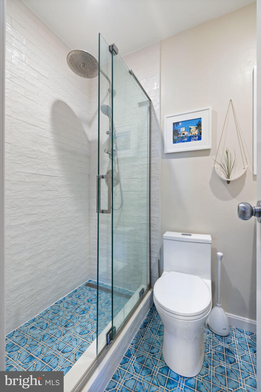 1718 Corcoran St NW #24