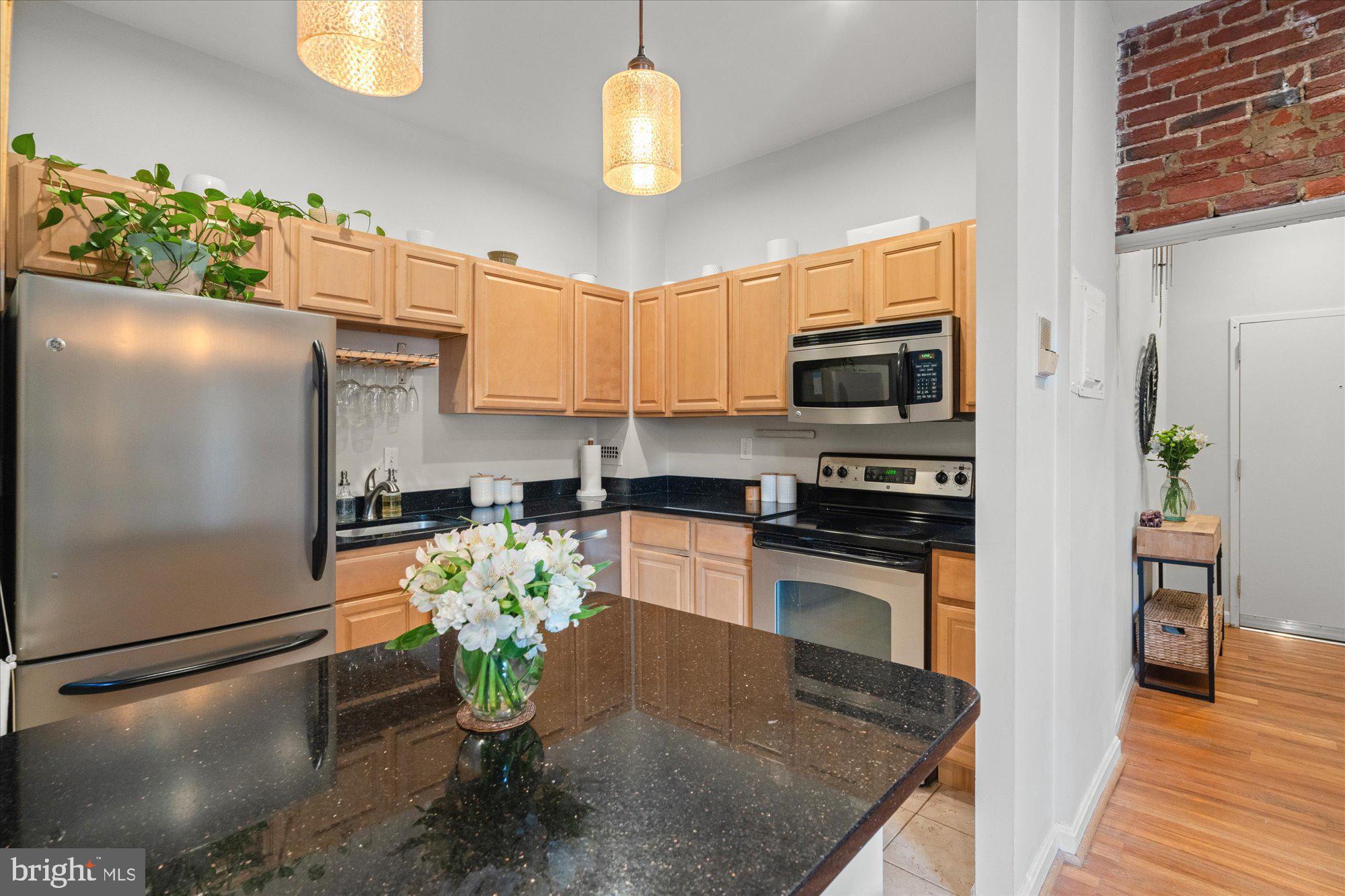 1718 Corcoran St NW #24