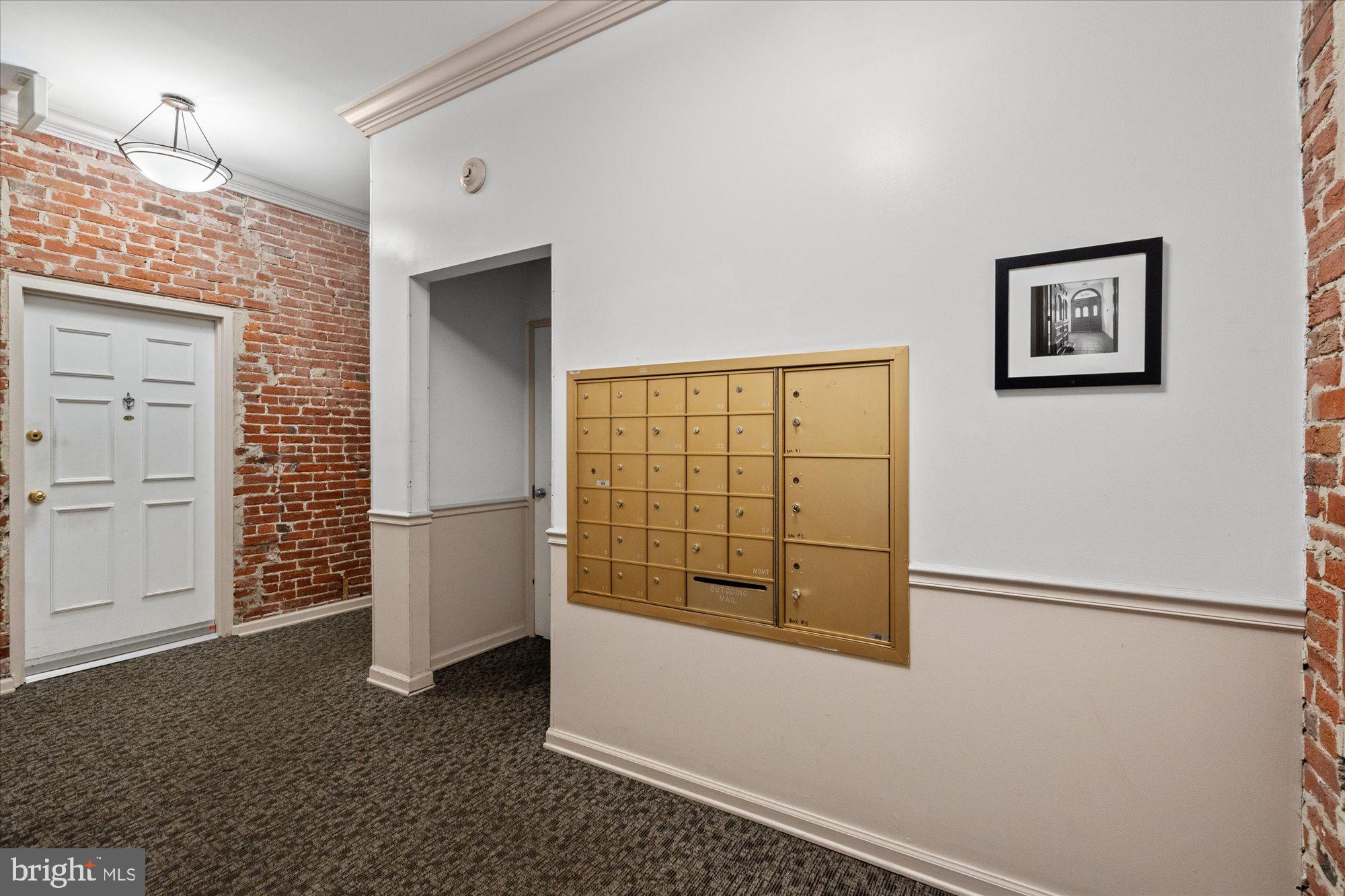 1718 Corcoran St NW #24