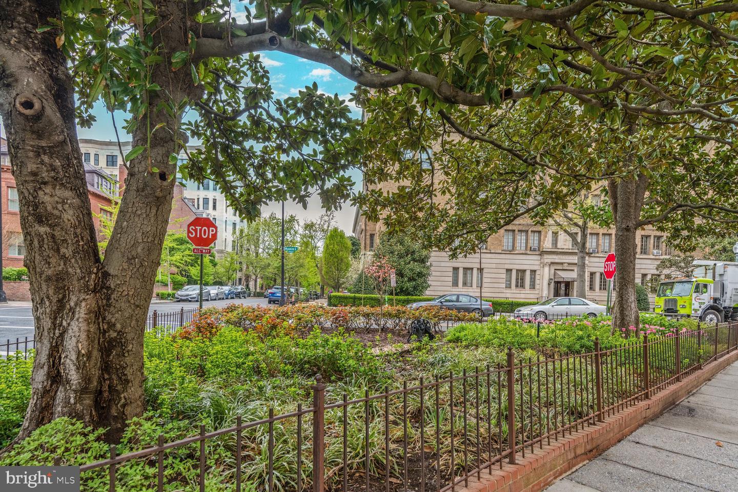 2009 Columbia Rd NW #3