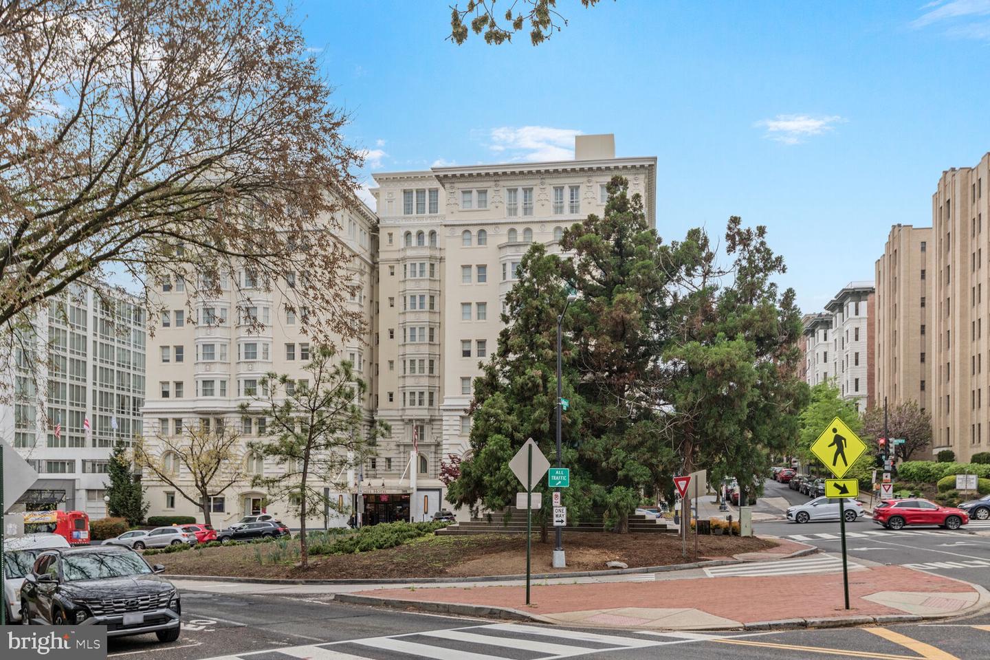 2009 Columbia Rd NW #3