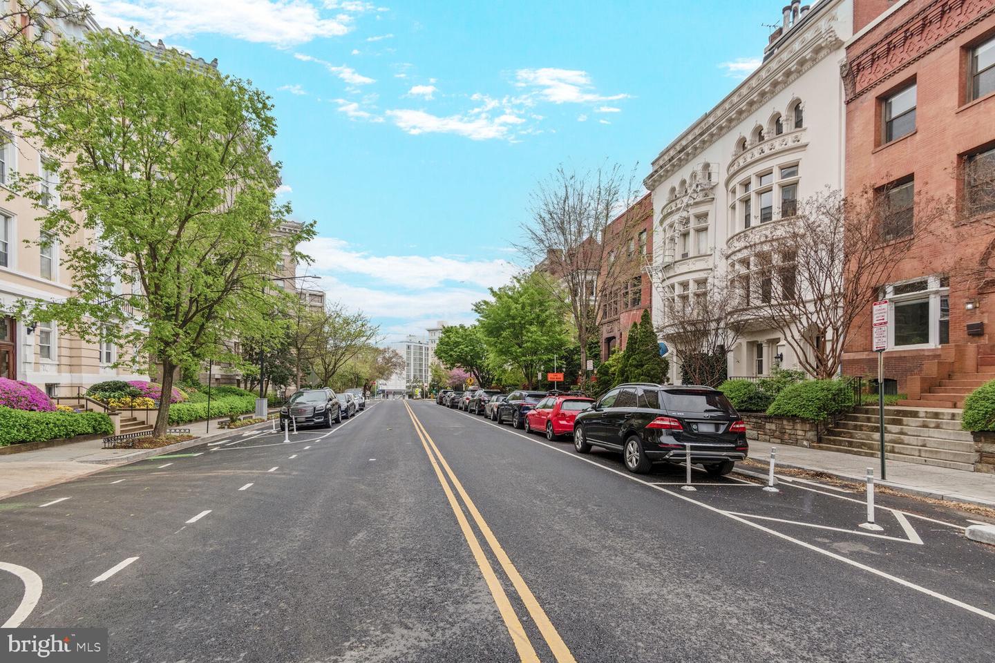 2009 Columbia Rd NW #3