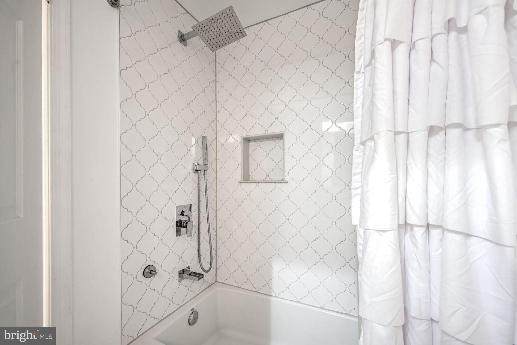 2725 Connecticut Ave NW #308