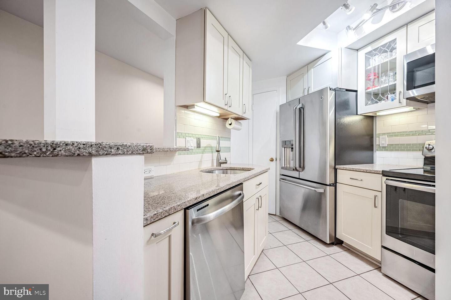 2725 Connecticut Ave NW #308