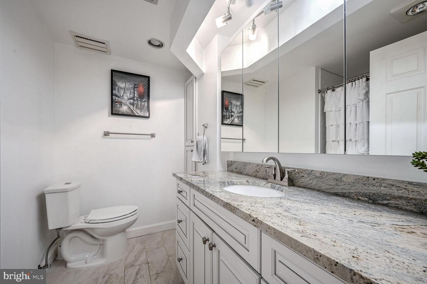 2725 Connecticut Ave NW #308