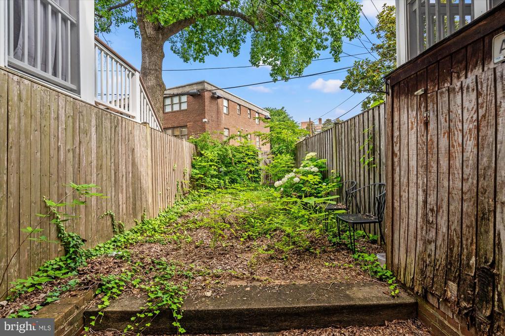 130 North Carolina Ave SE