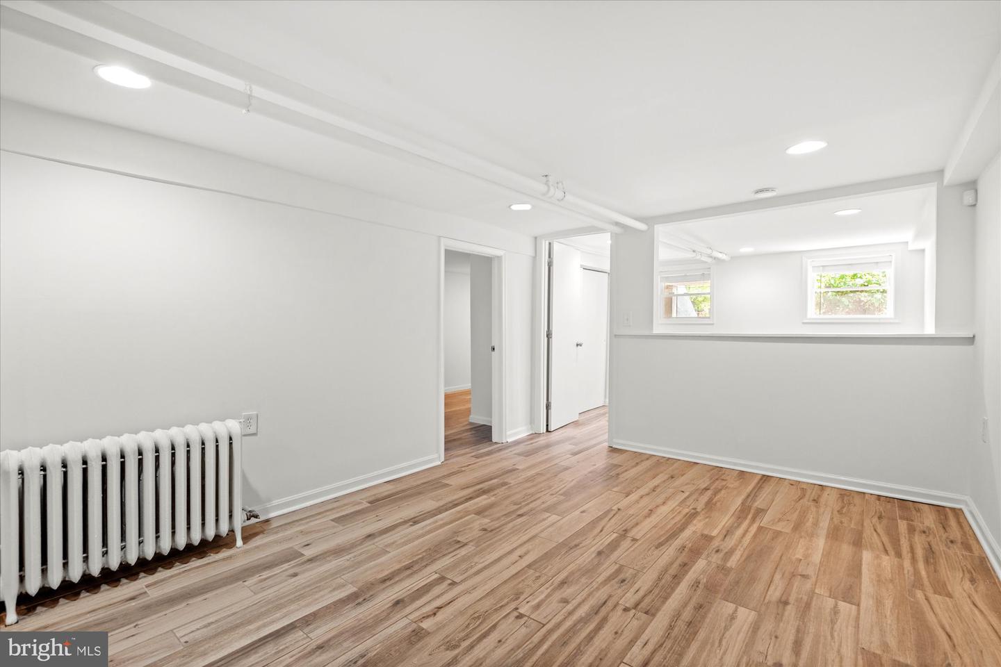 1425 Webster St NW