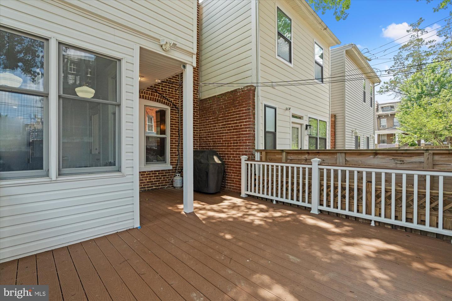 1425 Webster St NW