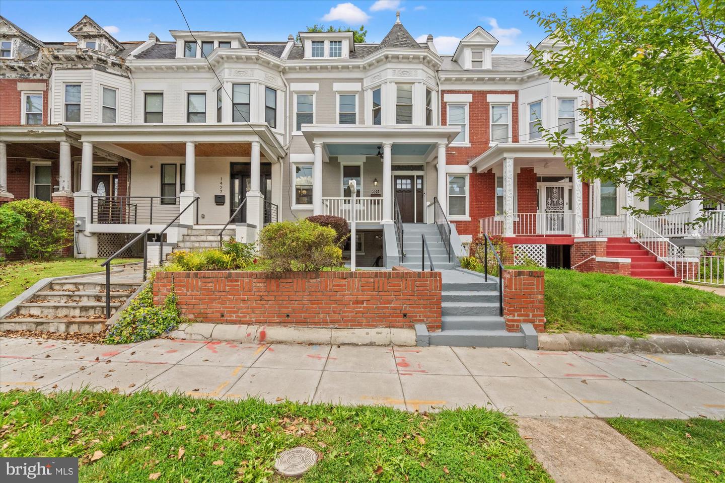 1425 Webster St NW