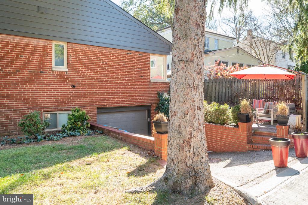 3400 BROAD BRANCH TERRACE NW