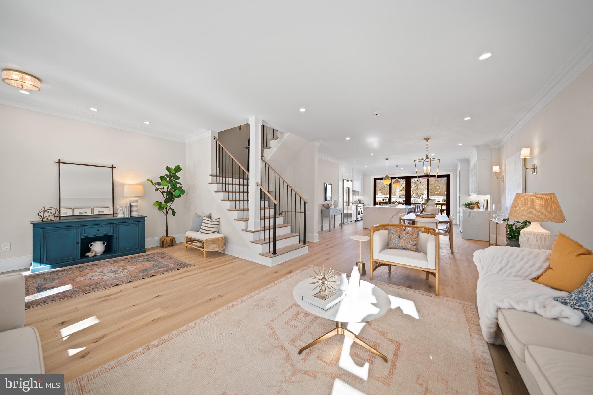 1863 NEWTON STREET NW