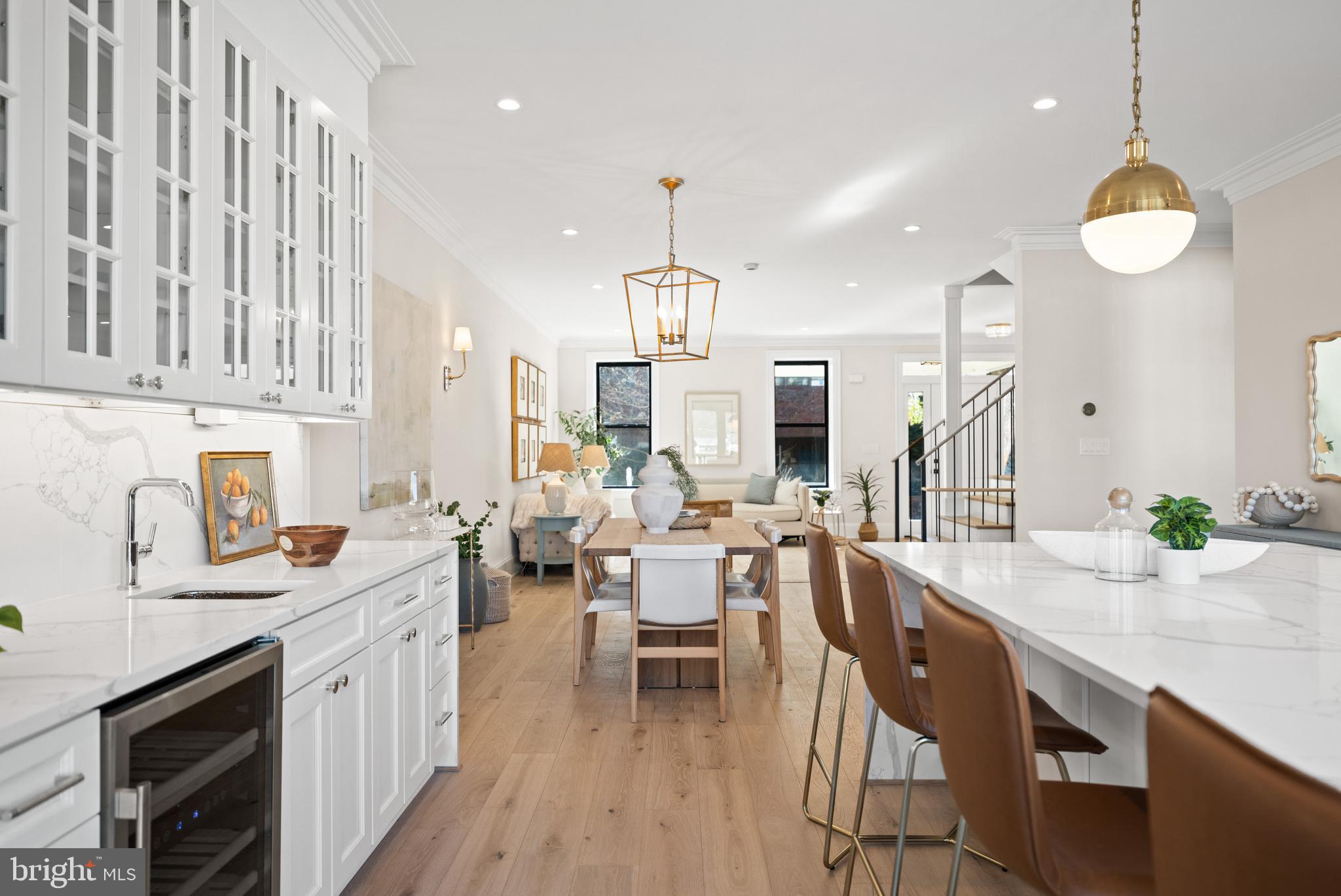 1863 NEWTON STREET NW