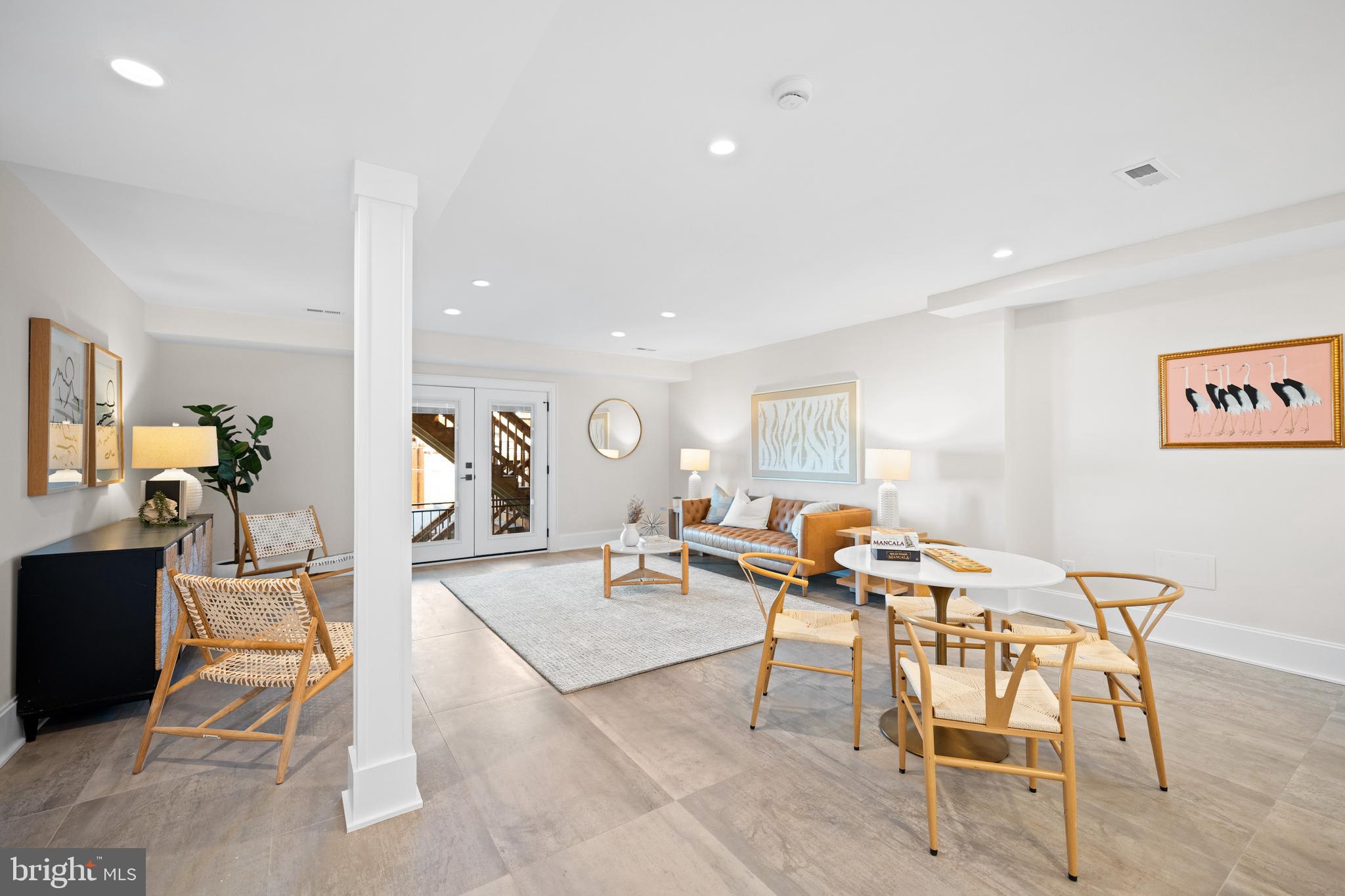 1863 NEWTON STREET NW