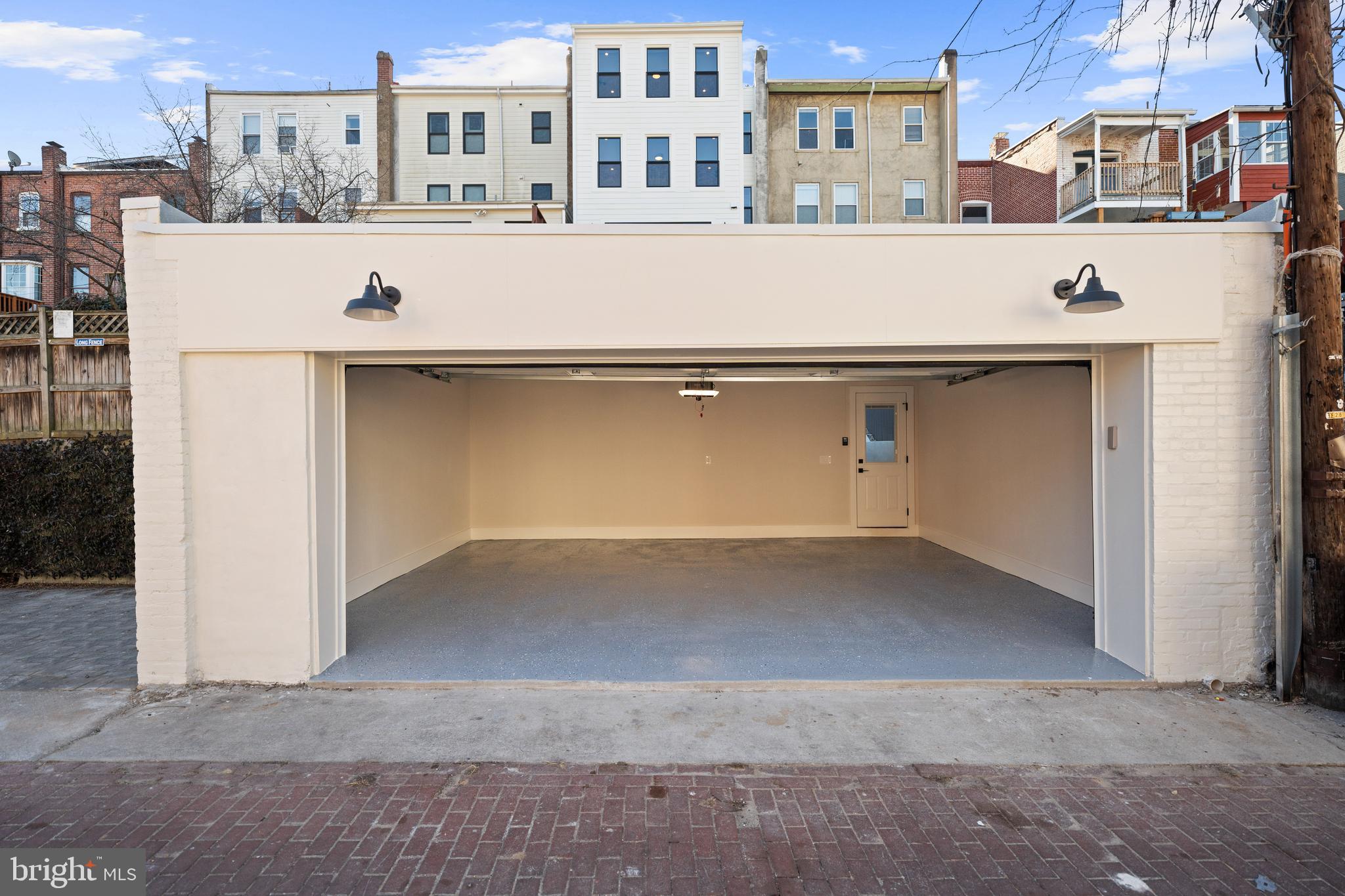 1863 NEWTON STREET NW