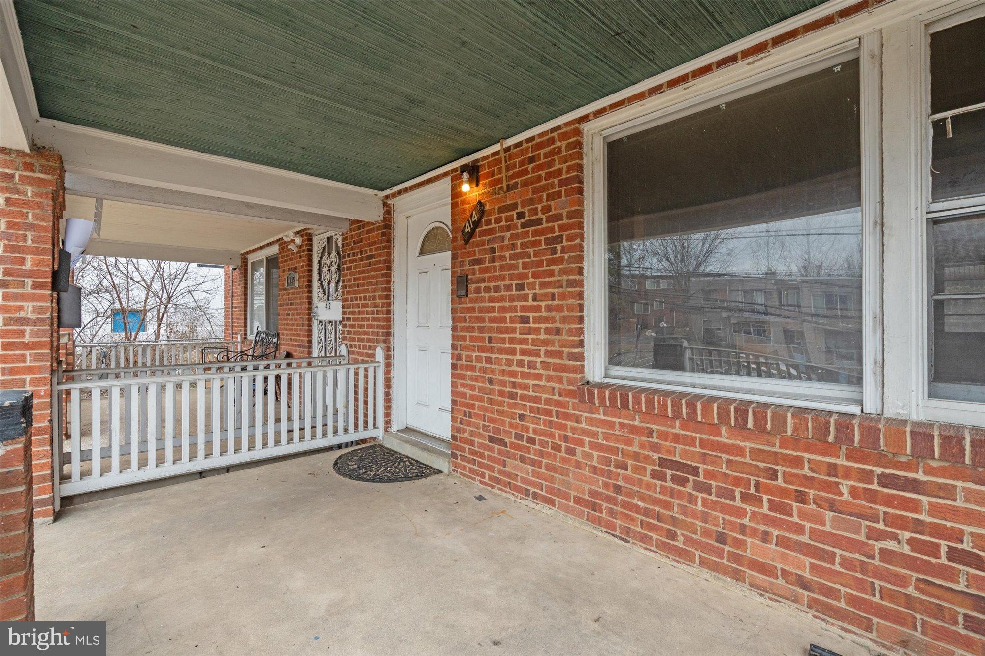 414 CHESAPEAKE STREET SE