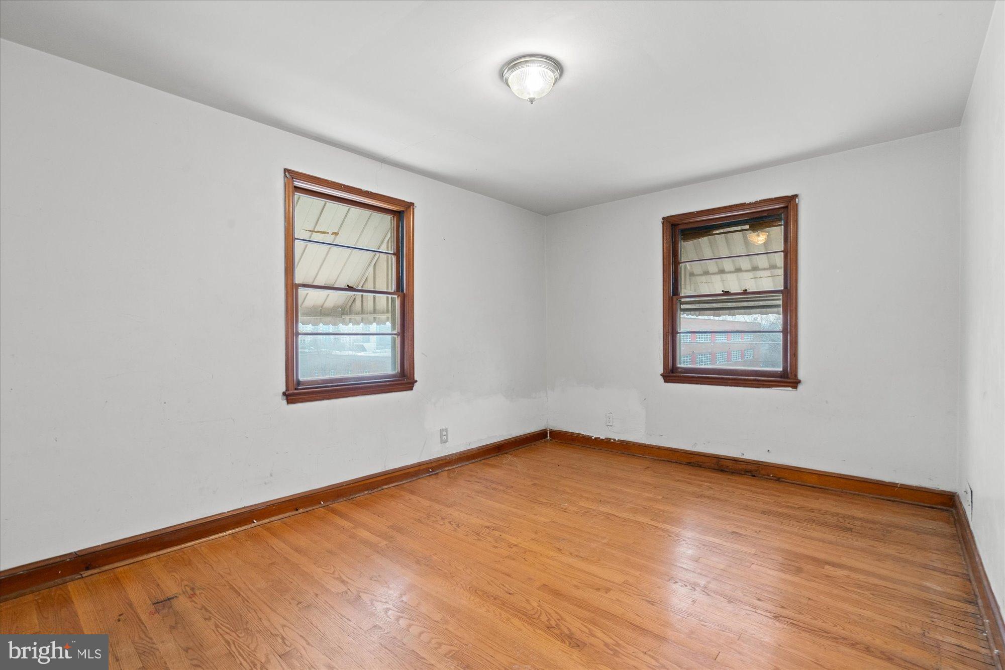 414 CHESAPEAKE STREET SE