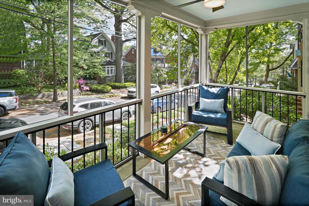 3638 JOCELYN STREET NW