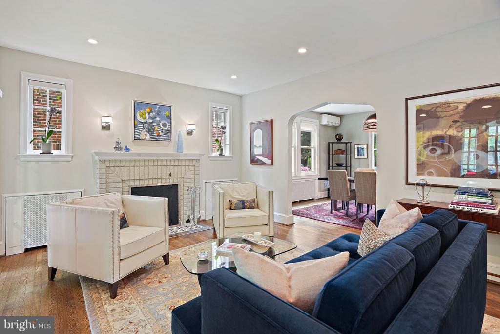 3638 JOCELYN STREET NW