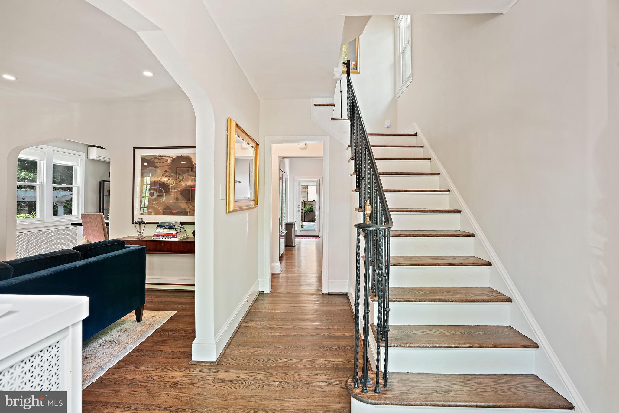 3638 JOCELYN STREET NW