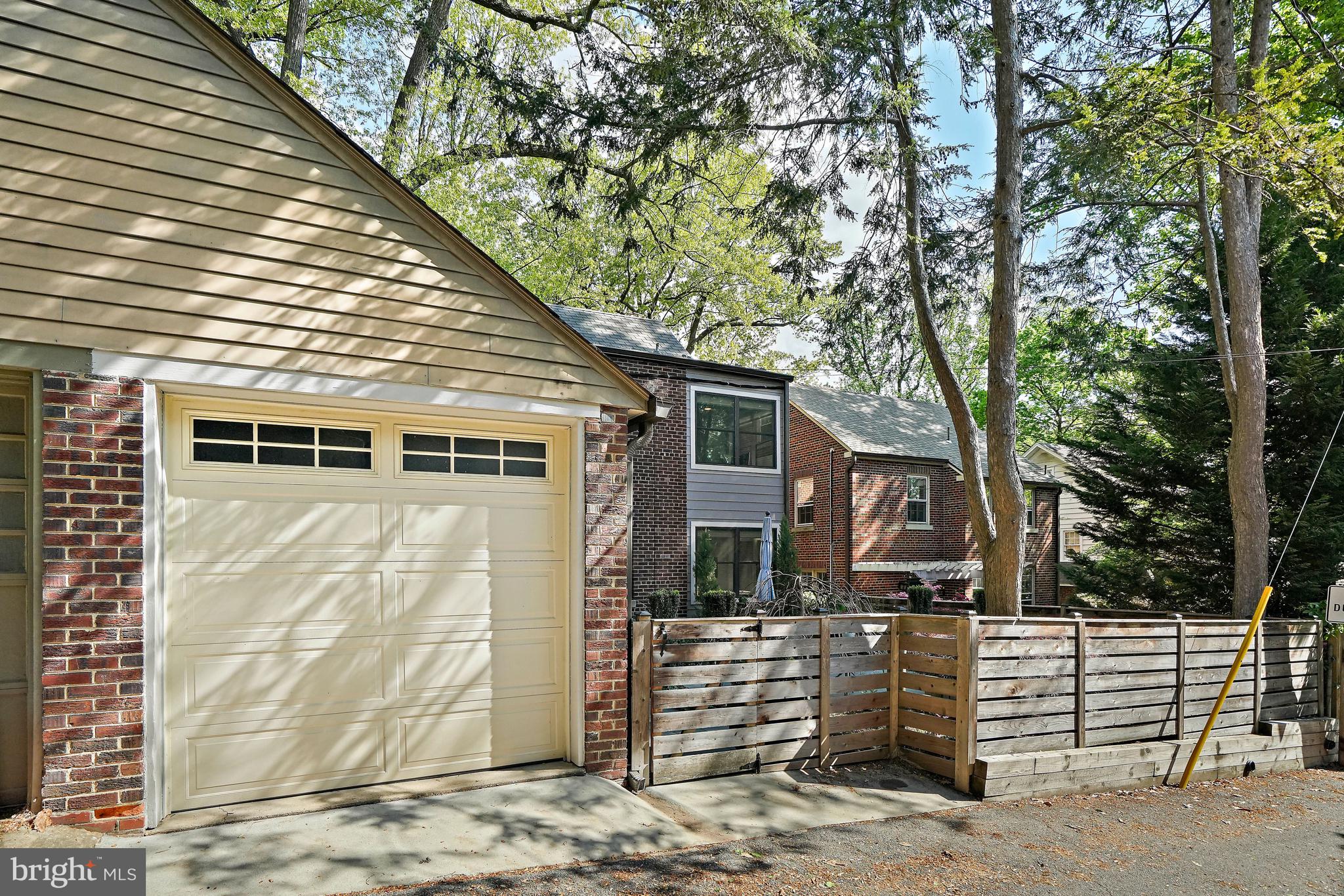 3638 JOCELYN STREET NW