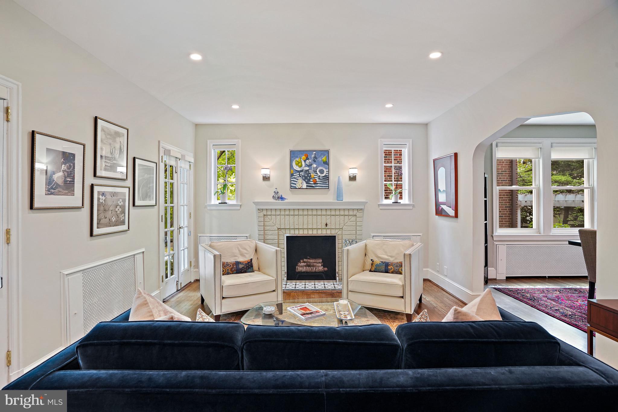 3638 JOCELYN STREET NW