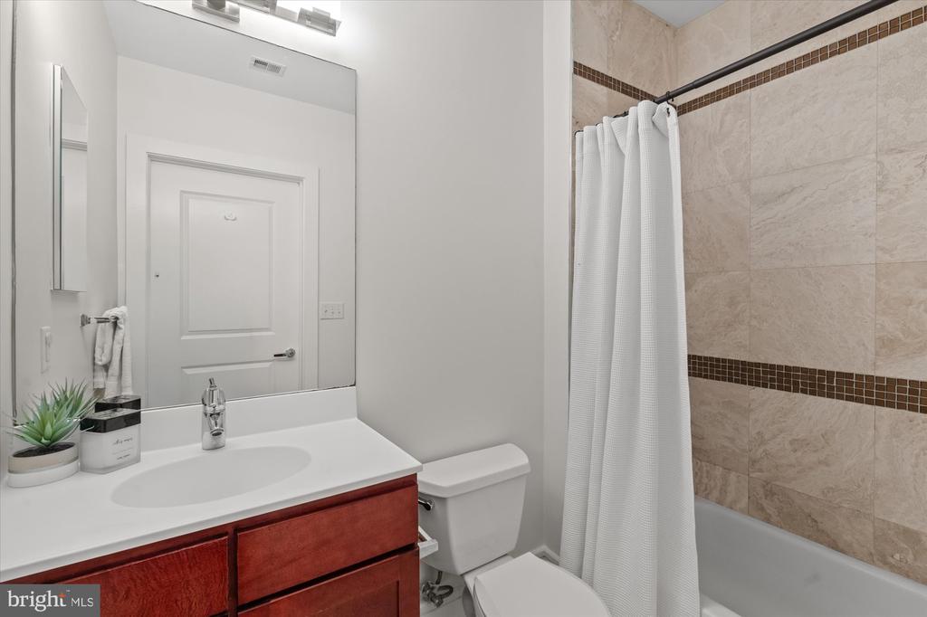 1654 EUCLID STREET NW Unit: 201