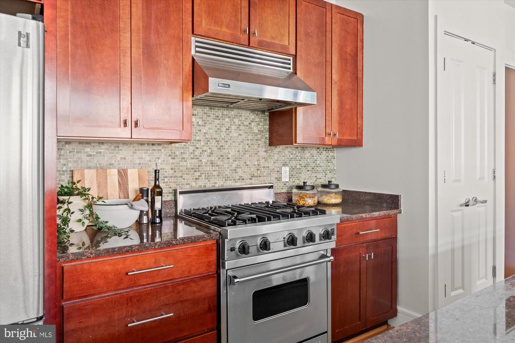 1654 EUCLID STREET NW Unit: 201