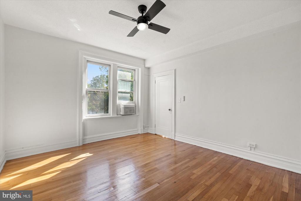 2456 20TH STREET NW Unit: 303