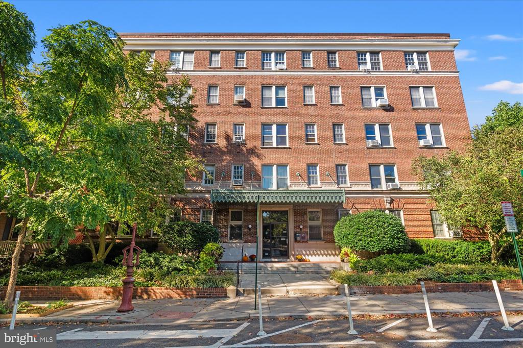 2456 20TH STREET NW Unit: 303