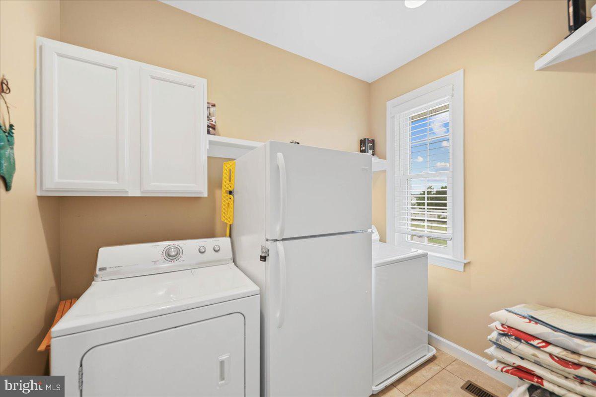 211 W 11th St