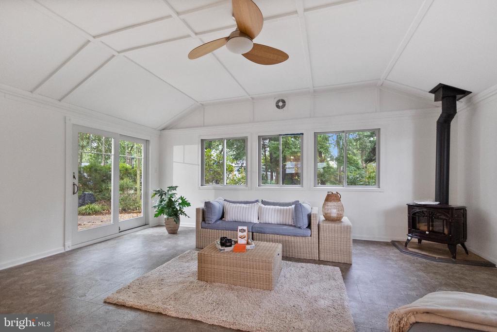 487 Margaret Ln