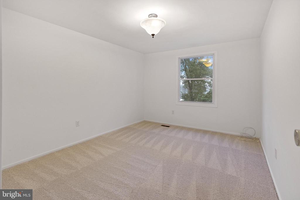 487 Margaret Ln