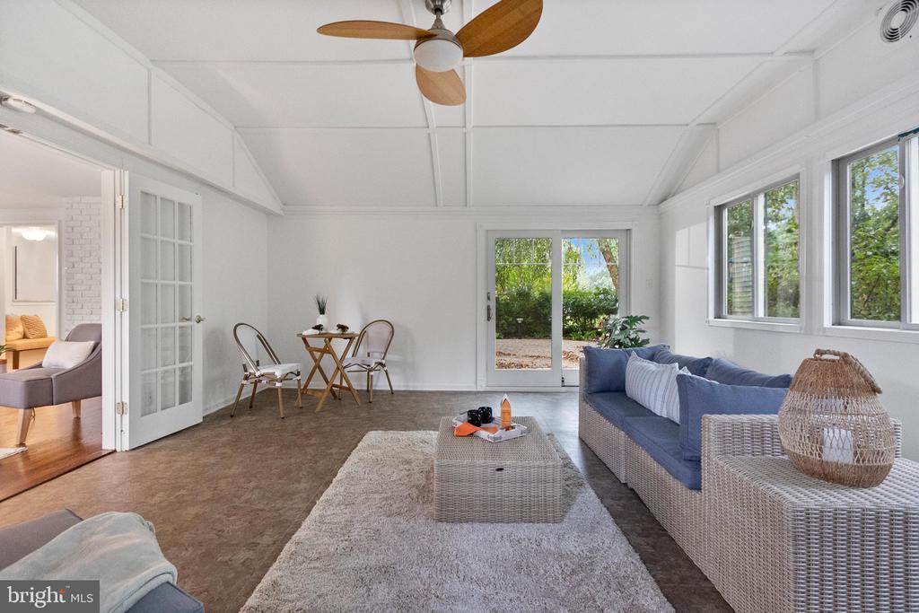 487 Margaret Ln